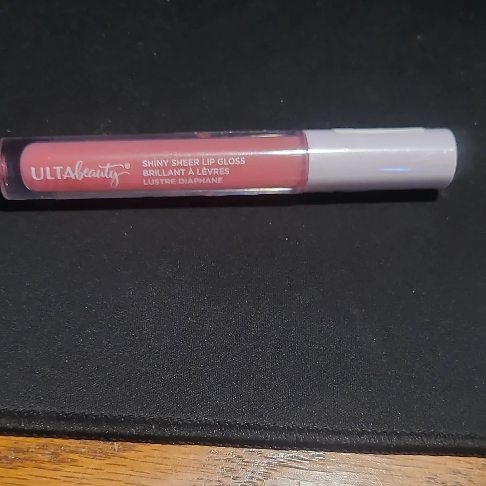 Ulta Beauty Shiny Sheer Lip Gloss - Pink - Bubblegum, NWT